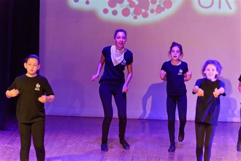Definitions by the largest idiom dictionary. LIVE WIRE DANCERS give another GLITTERING PERFORMANCE for ...