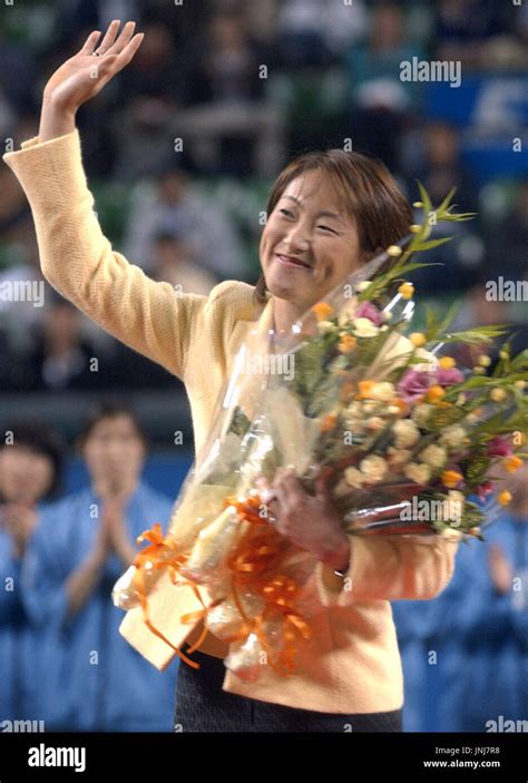 Tokyo Japan Japans Top Tennis Player Ai Sugiyama Waves To Fans At