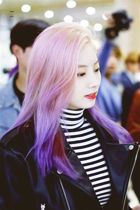 These 30+ Photos Of TWICE Dahyun's Side Profile Make Her Ethereal ...