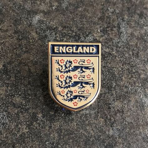 Hull league premier club football crest badge every because worst desire england feature joe tigers. ENGLAND FOOTBALL FA ENAMEL PIN BADGE | FIFA WORLD CUP EURO ...
