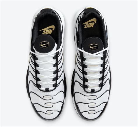 Black And Gold Appear On The Nike Air Max Plus • KicksOnFire.com