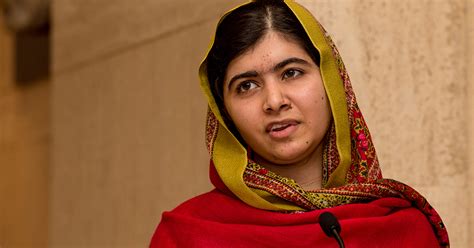 Yousafzai was shot in the. Malala Yousafzai, une vie hors du commun - Marie Claire
