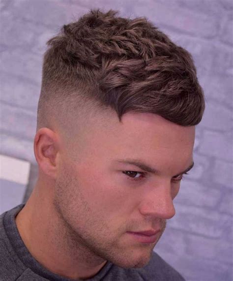 20 Textured Haircut Ideas For Men Mens Hairstyle Tips Mens