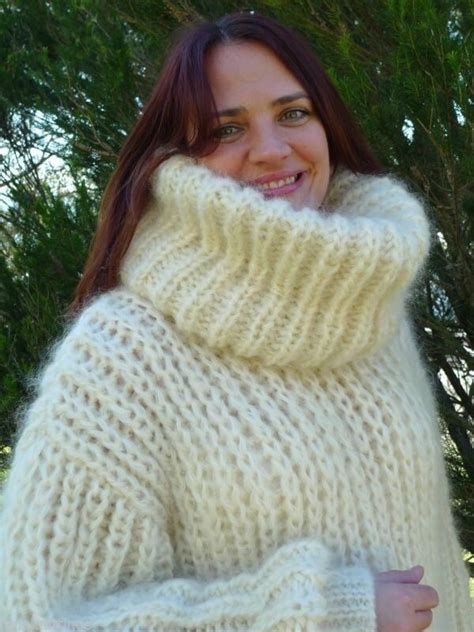 Fluffy And Bulky Mohair Lover Mohair Sweater Ladies Turtleneck