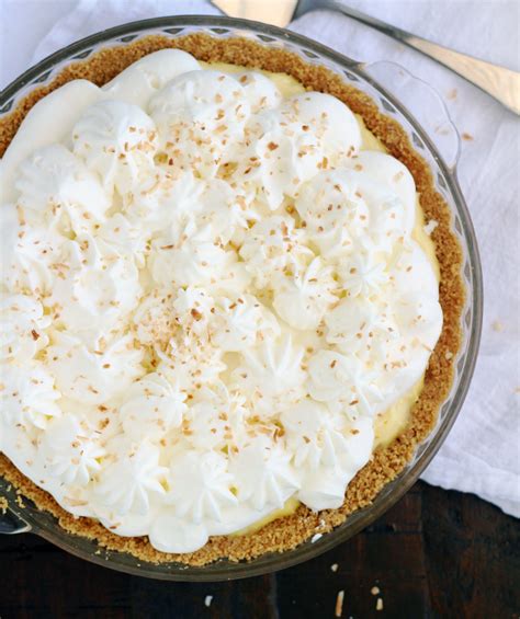 Recipe for coconut custard pie from the diabetic recipe archive at diabetic gourmet magazine with nutritional info for diabetes meal planning. Coconut Cream Pie - 5 Boys Baker