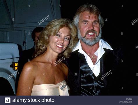 She is a married and divorced woman of 73 years old. Marianne Gordon 2020 : Who Is Wanda Miller 5 Things To Know About Kenny Rogers Widow Hollywood ...