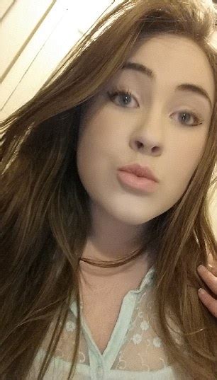 One Mum Says Shes Baffled By Daughters Selfie Addiction Daily Mail