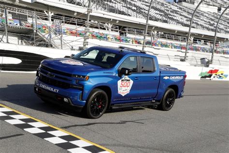 The nascar gander rv and outdoors truck series hits the track at kansas speedway for another. 2019 Chevrolet Silverado Takes Daytona by Storm