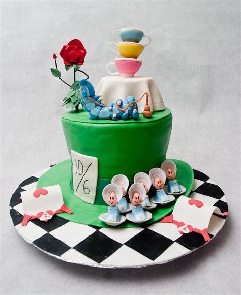 Alice In Wonderland Cake The Entire Cake This Is The Cake Flickr
