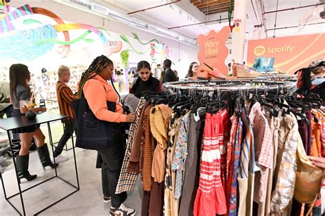 Here Are The Best Thrift Stores In Tampa