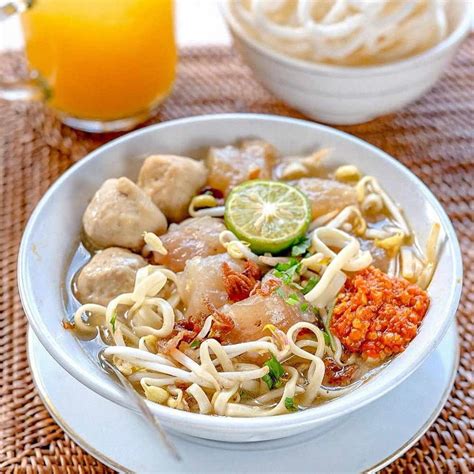 Mie Kocok Legendaris Asli Bandung Special Food