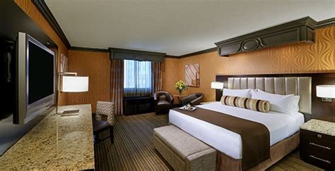 Stay for as long as you like. Las Vegas Hotel Rooms | Golden Nugget Las Vegas