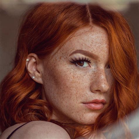 Models With Freckles Red Hair Freckles Women With Freckles Redheads Freckles Freckles Girl