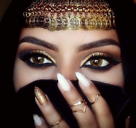 Pin By Nats On Beauty Egyptian Makeup Cleopatra Costume Makeup