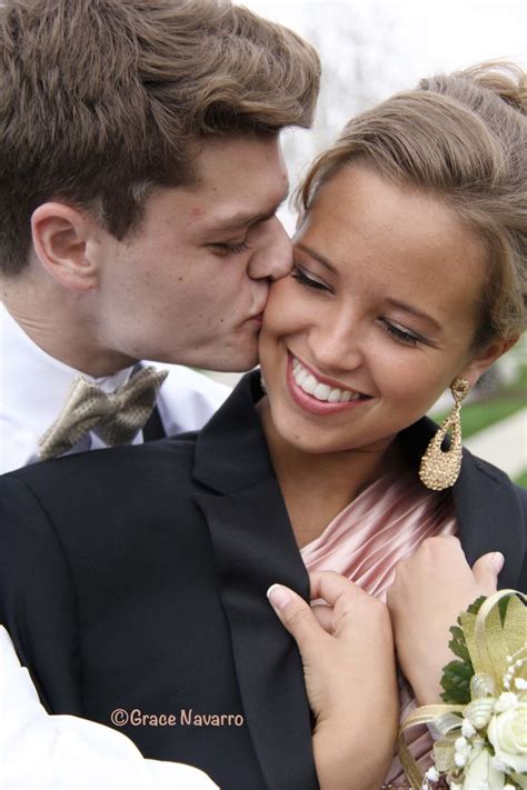 pin by grace navarro on my photography prom couples prom photoshoot prom couple pictures