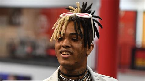 Haunting Xxxtentacion Surveillance Video Shows Rapper Withdrawing 50 000 From Bank Only Minutes