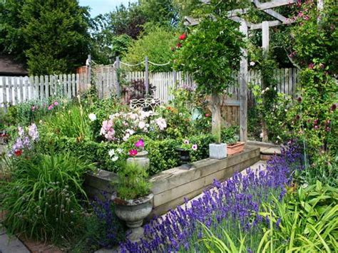 Cottage Garden Eine Der Beliebtesten Gartenformen Freshouse