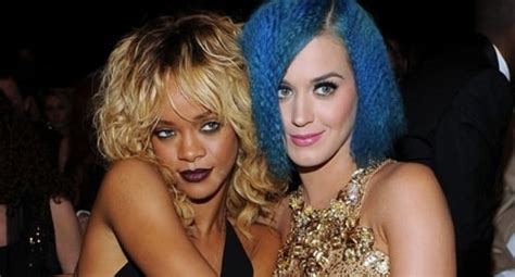 Katy Perry And Rihanna Dyke Out At The Grammys