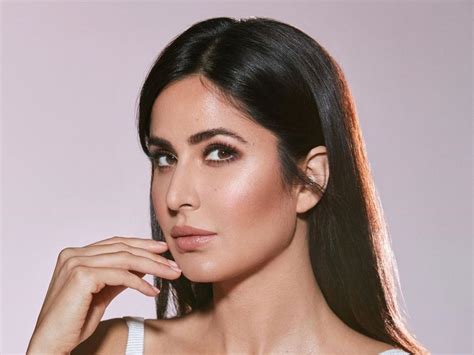 Katrina Kaif Learnt Her Favourite Eye Makeup Trick From Her Younger