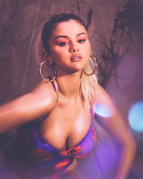 Sexy Celebs And Hot Models On Twitter Rt Celebspretty Selena Gomez 💖🥵