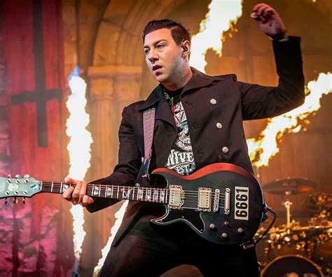 Pin By Elizabeth Shuey On All Things A7x Zacky Vengeance Guitar