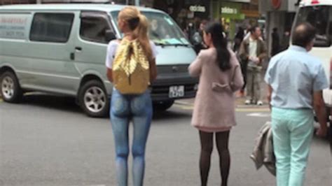 Model Walks Around Hong Kong Without Pants And Nobody Noticed Painted Jeans How To Wear