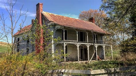 Forgotten Year Old Abandoned Farm House In Tennessee Youtube