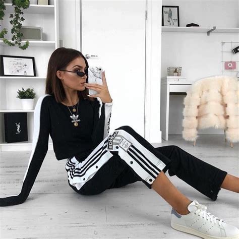 36 Outfits With Fashionable Adidas Clothes You Will Love 2020