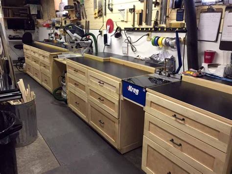 Custom Work Bench With Built In Kreg Jig And Miter Station Workshop
