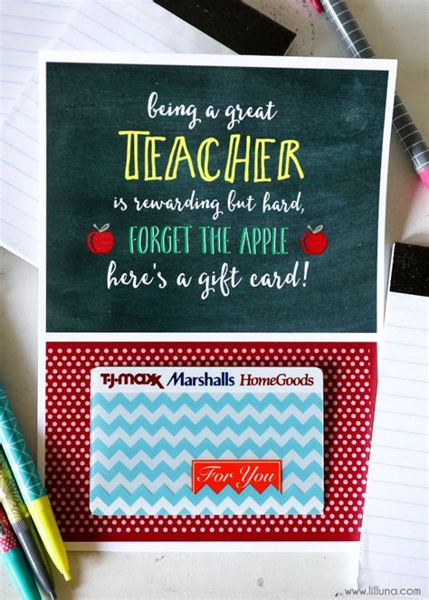 After 22 years of teaching, i couldn't be more thrilled about this massive, creative, useful bank of report card comments. Teacher Appreciation Gift Card Holder | Teacher ...