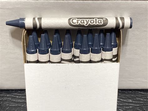 16 Crayola Crayons Manatee Bulk Ebay