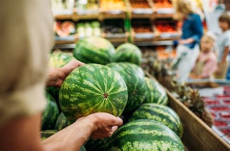 How To Pick A Watermelon At The Grocery Store Thats Perfectly Sweet