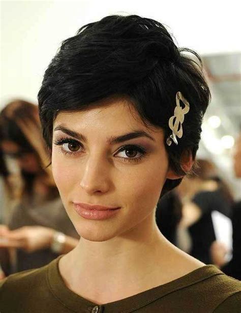 New Short Haircuts For Women With Thick Hair 15 Pics