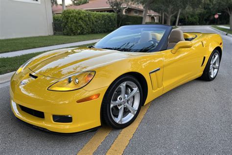 2300 Mile 2010 Chevrolet Corvette Grand Sport Convertible 2lt For Sale