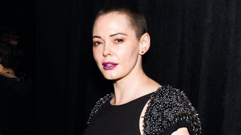 Rose Mcgowan Says Harvey Weinstein Offered Her 1m For Her Silence