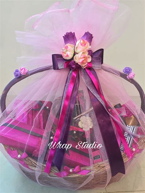 The outer bottle holds oil, while the inner bottle holds vinegar. Beautiful hamper for a lovely young lady. Trousseau and ...