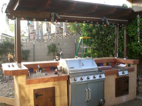 Now, this outdoor kitchen plan doesn't include a lot of bells and whistles. How To Build A Backyard Barbecue! | Home Design, Garden ...