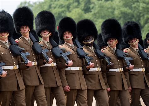 Pinterest British Guard Coldstream Guards British Armed Forces