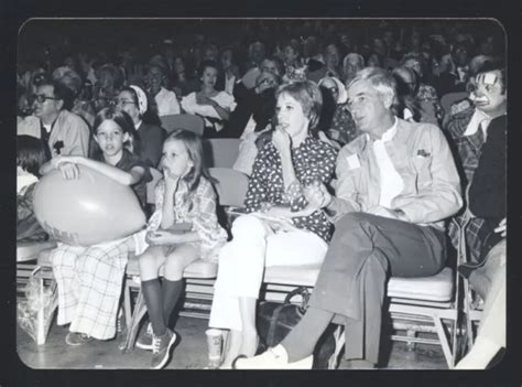 1970s Carol Burnett Joe Hamilton And Daughters Carrie Jody And Erin