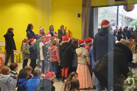 Chorale Des Enfants De L Cole Avant Les Vacances De No L Mairie De