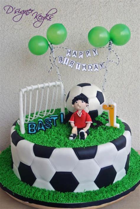 Soccer Theme Cake Cake By Phey Footballcake Football Birthday Cake