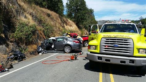 Police Two Killed In Hwy 199 Crash Near Grants Pass Kval