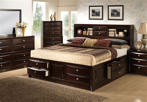 The king size bed with drawer storage is inspired by japanese interiors and offers clean, stylish lines and a stunning floating effect. Electra King Storage Bedroom Set | Lexington Overstock ...
