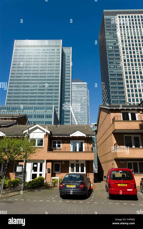 Residential Houses In Canary Wharf London Uk Stock Photo Alamy