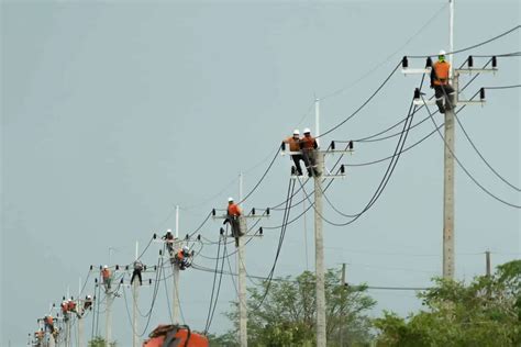 10 Pros And Cons Of Being A Power Lineman Sparkybase