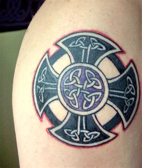Celtic cross large mans back. Celtic Cross Tattoos | tattoo art gallery