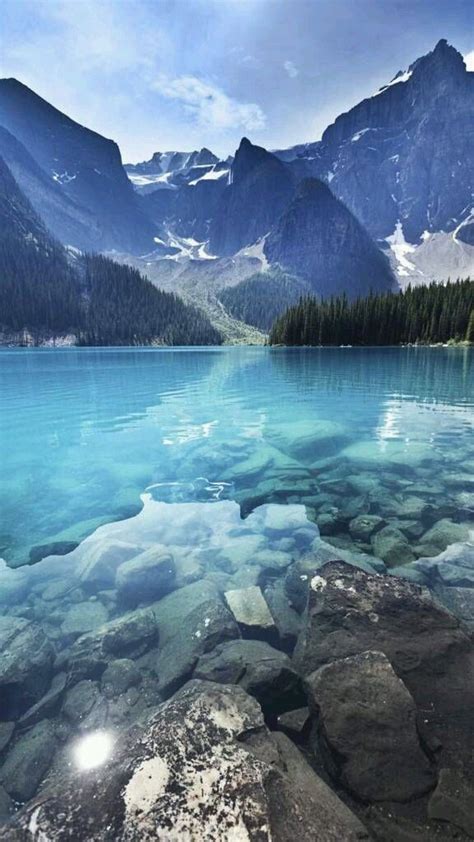 Beautiful Icey Lake With Mountains Mobile Wallpaper Scenery