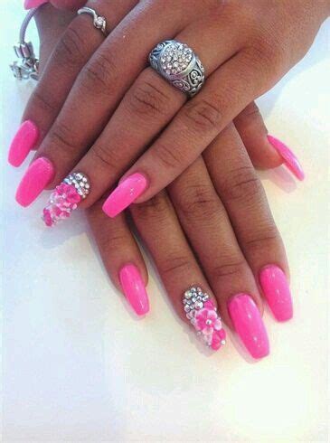 Pin di Nail Technician Income Ideas + su Nails! | Unghie ... Don't you boring your solid colors?
