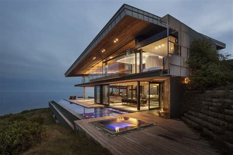 Dazzling Cliff Top Modern Wood Glass And Concrete Home By Saota Modern