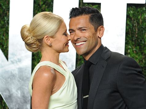 Kelly Ripa And Mark Consuelos Cute Pictures Popsugar Celebrity